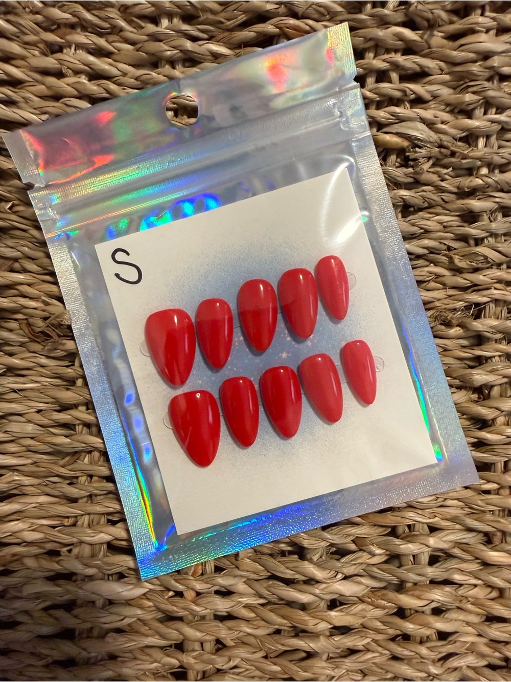 Glossy Red Almond Press-On Nails – Size S